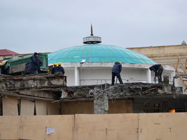 Закрывается выход на одну из центральных станций бакинского метро - ОБНОВЛЕНО - ФОТО