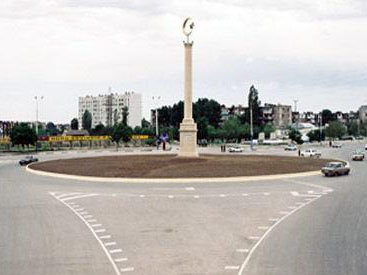 Gəncədə Fikrət Əmirov adına park açılıb - FOTO