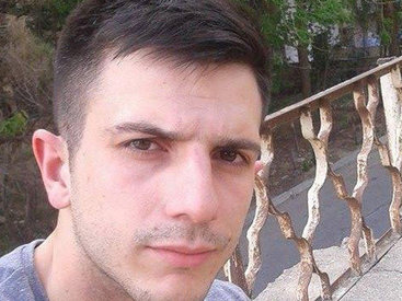 Özünü yanan binadan ataraq ölən gəncin FOTOları