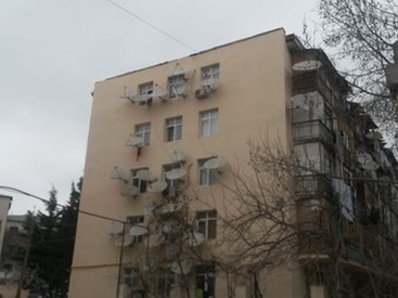 На что стало похоже общежитие в бакинском поселке после ремонта - ФОТО