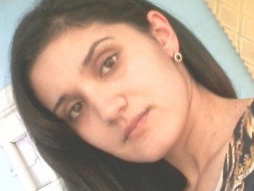 3 uşağını atan qadın evdən qaçmasının səbəbini açıqladı