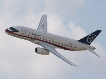 Найден "черный ящик" потерпевшего крушение самолета Superjet-100