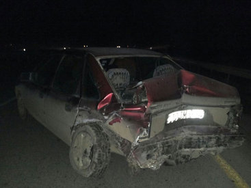 В Геранбое Hyundai врезался в припаркованный ВАЗ, 3 погибших - ОБНОВЛЕНО - ФОТО