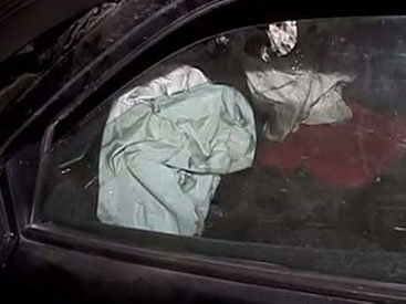 В Баку Chevrolet заехал под грузовик, водитель погиб