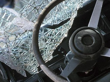 Xudatda "VAZ 2107" daş hasara çırpıldı