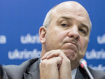 Еврокомиссар Нильс Муйжниекс снова вступил в грязную игру против Баку