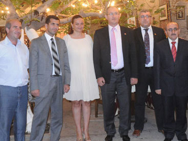 Депутат Ганира Пашаева встретилась с делегацией Федерации газетчиков Турции - ФОТО