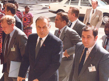 Александр Иванов: "Гейдар Алиев был человеком, созданным для народа" - ФОТО