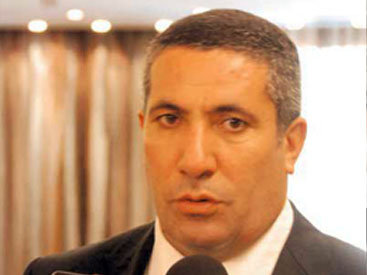 Siyavuş Novruzov: "Artıq "xoruzun quyruğu" görünür"