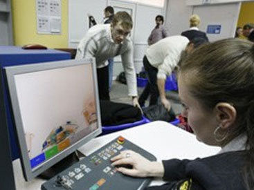 В России в аэропортах пассажирам не придется снимать обувь