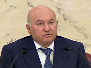 Лужков подает в суд на российский Интернет-портал
