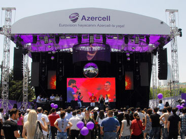 На Бакинском бульваре открылся EuroVillage - ОБНОВЛЕНО - ФОТО