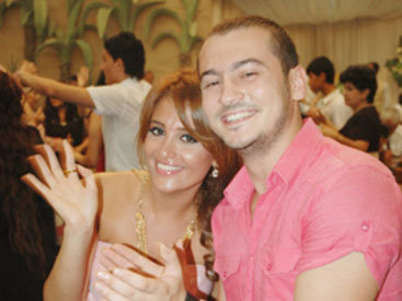 Что общего между эстрадным певцом Эмилем Бадаловым и телеведущей Айдан Ахундовой? - ФОТО