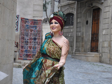 Elnarə: "Aparıcılar qonaqları ağladana kimi alçaldır və təhqir edirlər"