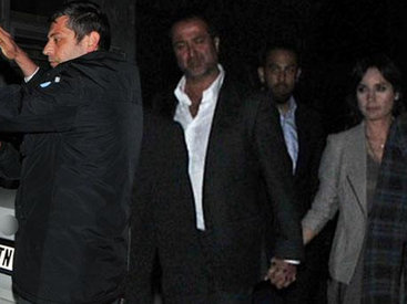 Aparıcı əri ilə aləmi bir-birinə qatdı – FOTO