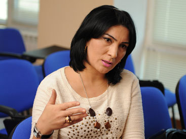Elnarə Akimova: "Klassik ədəbiyyatla məşğul olan ədəbiyyatşünaslar enerjilərini kal çağdaşlara sərf etmək istəmirlər"
