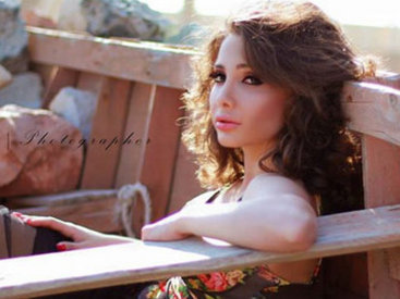 Aparıcı Tunay Azərbaycandan gedir - FOTOLAR