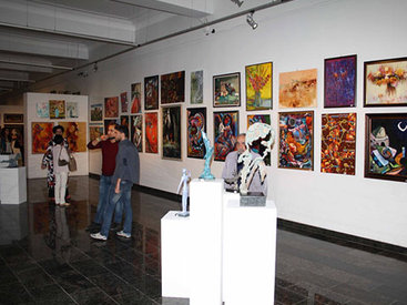 Пестрый реализм: "Цветные размышления" в Союзе художников – РЕПОРТАЖ - ФОТО