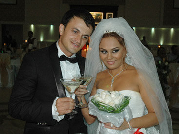 Звезды азербайджанского шоу-бизнеса на свадьбе телеведущей – ФОТОСЕССИЯ