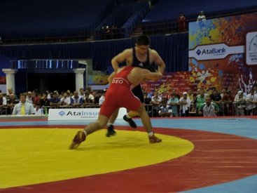 Güləş üzrə Azərbaycan çempionatına start verildi