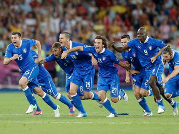 В четвертый раз в истории Евро в финал вышли сборные из одной группы