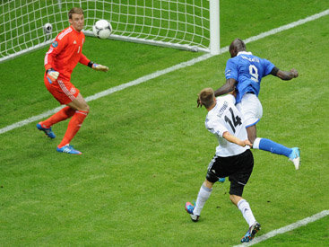 СуперМарио подарил Италии финал ЕВРО-2012