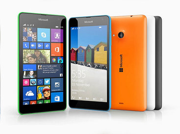 Microsoft выпустила свой первый смартфон бренда Lumia - ФОТО