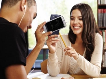 К 2017 году смартфоны станут умнее людей