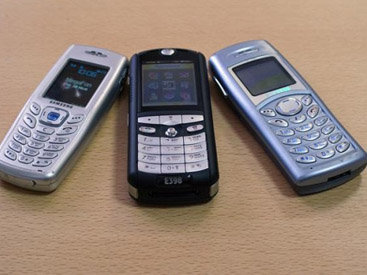 За первое полугодие 2010 года в Азербайджане возросло число абонентов мобильной связи