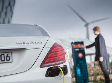 Mercedes выпустит 10 новых гибридных автомобилей