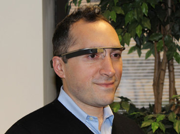 Создатель Google Glass перешел на работу в Amazon