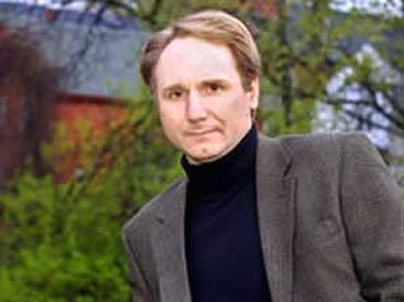 Дэн Браун впервые напишет сценарий для фильма по мотивам собственной книги