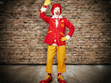 Клоун McDonald's сменил имидж - ФОТО