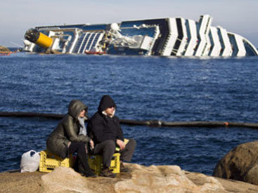 В районе крушения Costa Concordia объявлено чрезвычайное положение