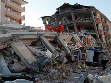 Азербайджанский автокараван с гуманитарной помощью прибыл в Ван, пострадавший от землетрясения – ОБНОВЛЕНО