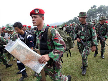 Первые кадры с места крушения российского самолета Superjet-100 - ОБНОВЛЕНО - ФОТО - ВИДЕО