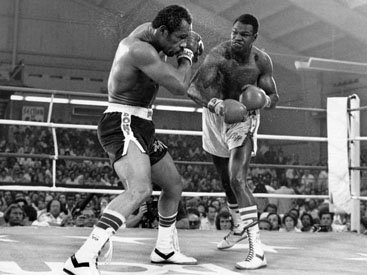 Скончался чемпион мира по боксу, победивший Мохаммеда Али