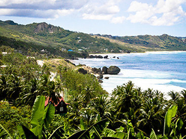 Названы самые дорогие страны для отдыха летом