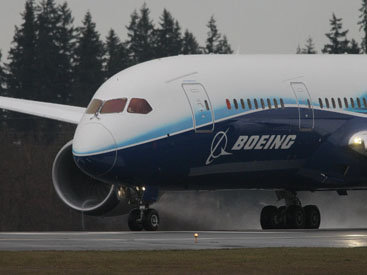 Boeing завершил испытания самолета "Дримлайнер"