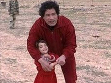 Приёмная дочь Каддафи оказалась живой