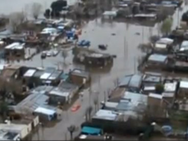 Уровень воды в реке поднялся на 4 метра, последствия ужасные - ВИДЕО