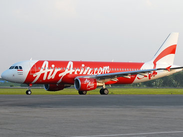 Найдена хвостовая часть разбившегося лайнера AirAsia