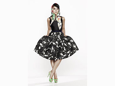 Мирослава Дума — лицо коллекции Oscar de la Renta для The Outnet - ФОТО