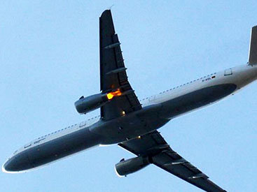 В Нью-Йорке пассажирский самолет совершил аварийную посадку