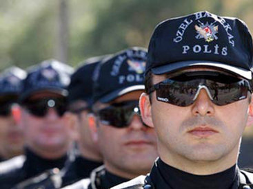 В Стамбуле массово арестовывают банковских служащих