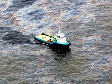 В Мексиканский залив вытекло более 600 тонн нефти
