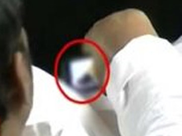 Камеры поймали индийских министров за просмотром порно - ВИДЕО