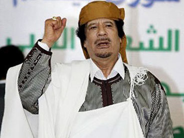 СМИ: Каддафи планирует покинуть Ливию