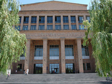 В Армении сократилось число абитуриентов