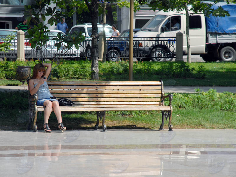 Жара в азербайджанской столице: палящее солнце южного города - ФОТОСЕССИЯ